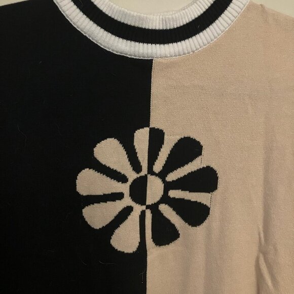 Mens Beige and Black Flower Sweater - Picture 3 of 8